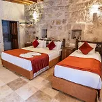 Dervish Cave House & Restaurant Γκόρεμε