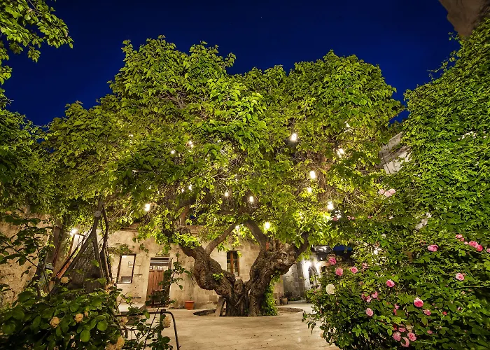 Dervish Cave House & Restaurant 3* Göreme